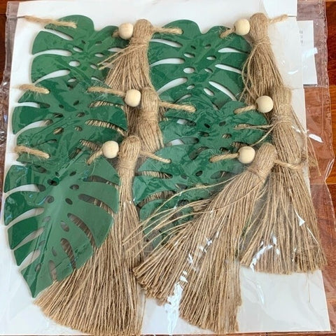 Horizon Group USA Monstera Leaves Banner 72 Fringe Hanging Indoor Decoration New