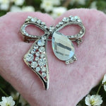 Vintage Silver Tone Rhinestone Bow Crystal Brooch Pin 1.5”x1.75” NWOT