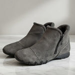 Skechers Womens Relaxed Fit Easy Going Cool Zip Ankle Boots 8.5 Gray Suede Fur