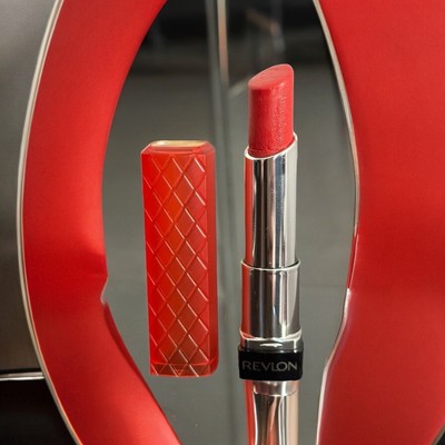 REVLON Colorburst Lip Butter Lipstick Lip Color 035 Candy Apple