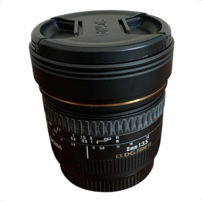 Sigma 8mm f/3.5 EX DG Circular Fisheye Lens Canon Mount Excellent
