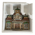 Dickens Keepsake Porcelain Dickens St. Station O Well Novelty 1994 Original Box