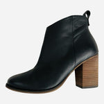 BP Nordstrom Lance Lea Black Leather Block Heel Ankle Bootie Women 8 Barely Worn