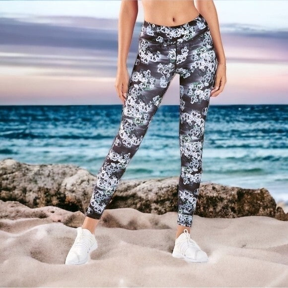 FABLETICS PureLuxe Womens Capri Leggings S Grey Blue Floral High Waist VG