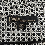 DALIA Women's Black White Geometric Print Blouse Size M Long Sleeve Rayon V-Neck