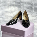 Vintage Escada Black/Brown Leather Pumps Metal Logo Stiletto Size 7B