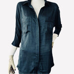 BCBGMAXAZRIA Women's Black Satin Blouse M 3/4 Sleeve Button Front Pockets VG