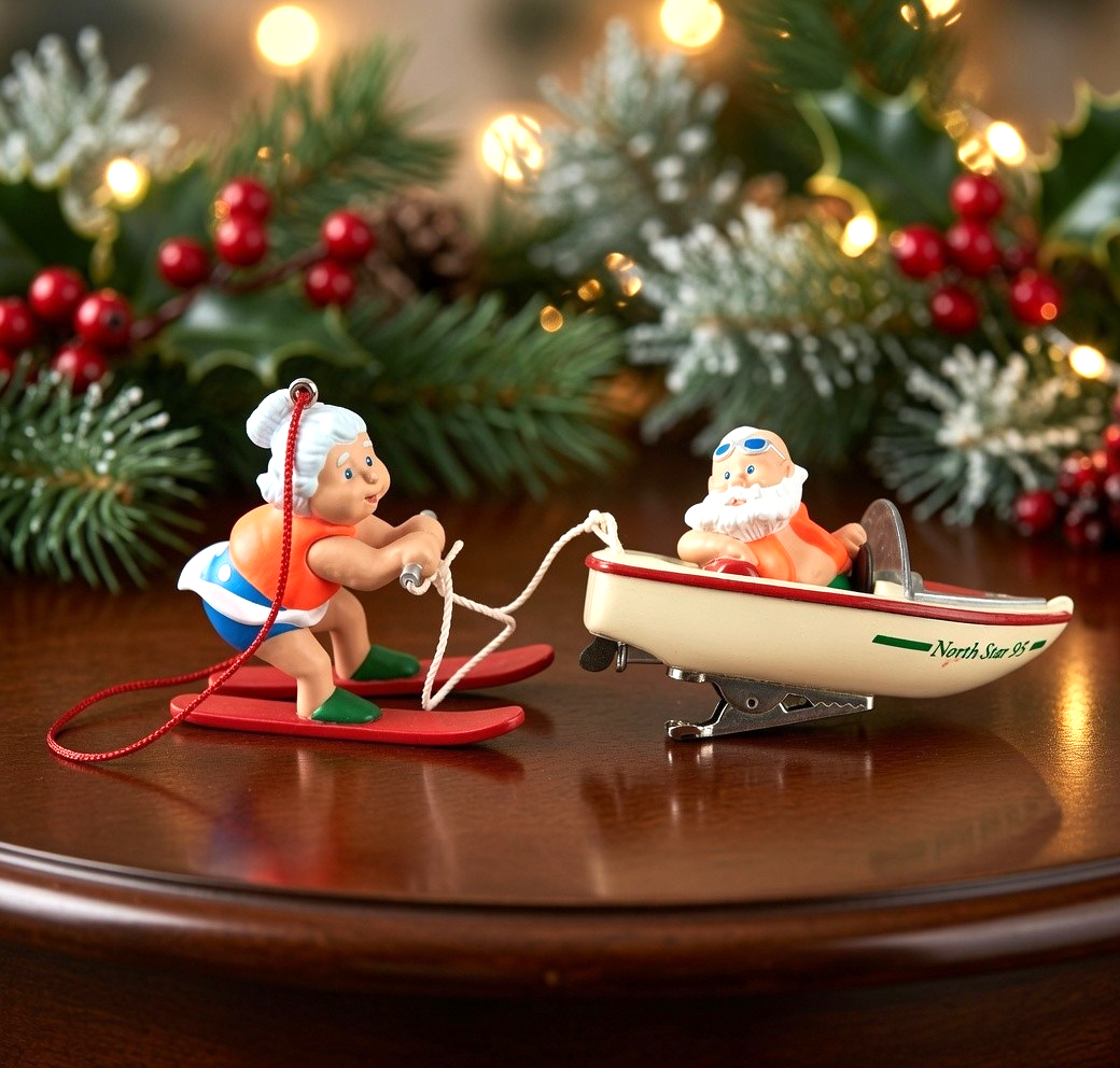 Hallmark Keepsake 1995 Santa Mrs Claus Water Skiing North Star 95 Ornament VG