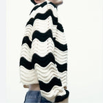 Zara Women's Black White Zigzag Funnel Neck Cropped Sweater S Mock Neck VG