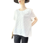 W5 Womens Top XL White Textured Polka Dot Blouse Short Sleeve Zip Back Bateau G+