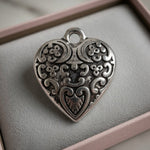 Vintage Silver Filigree Heart Charm Pendant Ornate Jewelry Collectible 0.75”x1”