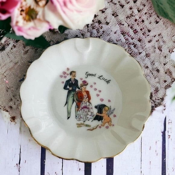 Vintage Japan Porcelain Trinket Dish Good Luck Courting Couple Cupid 4.5" VG