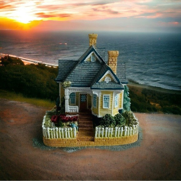 Liberty Falls Handy Andy Malloy's House 1997 Figurine 3x3x3" NIB Miniature Build