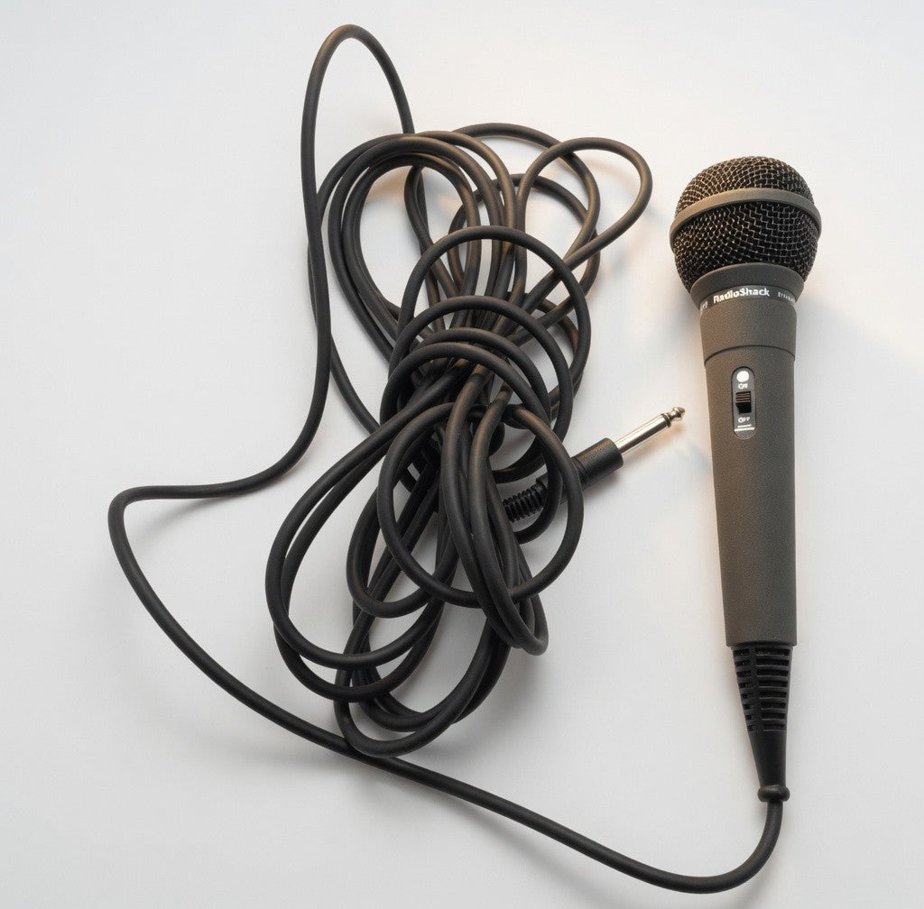 Radio Shack 33-3018 Dynamic Microphone 500 Ohm Wired On/Off Switch VG