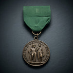 Vintage Mark Twain Historical Trail Hike Medal Bronze Tone Green Ribbon Good