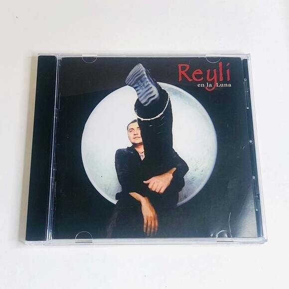 CD Reyli - En La Luna