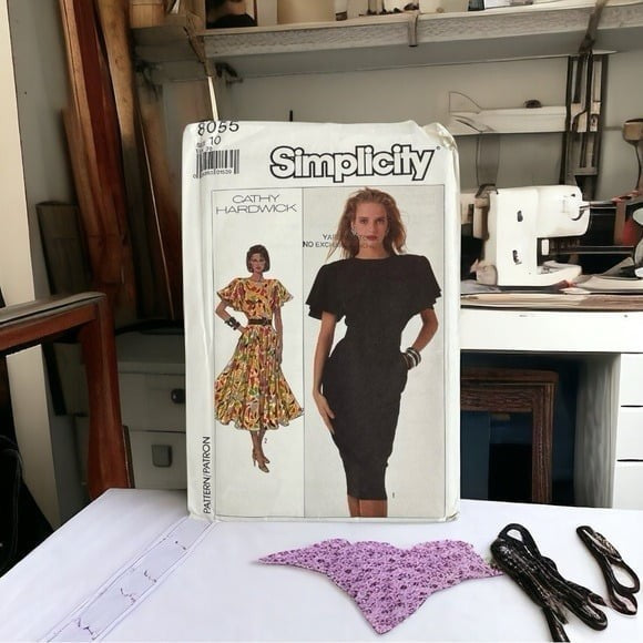 Vintage Simplicity 8055 Cathy Hardwick Designer Dress Pattern Size 10 Uncut