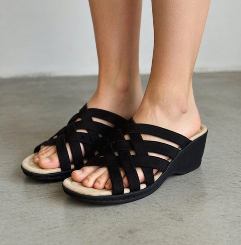 East 5th Irene Women's Black Strappy Memory Foam Slide Sandal Size 9.5 M NIB